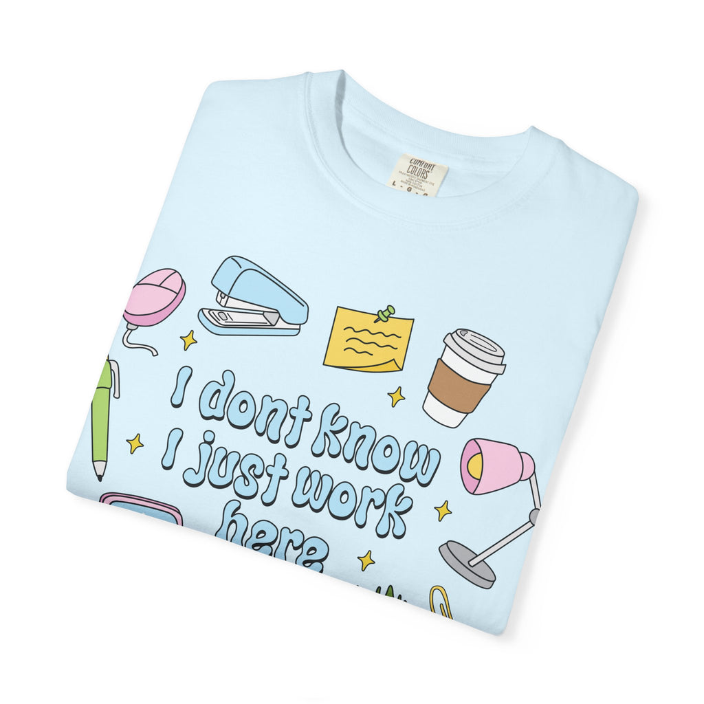 Graphic T-Shirt - I Don't Know I Just Work Here
