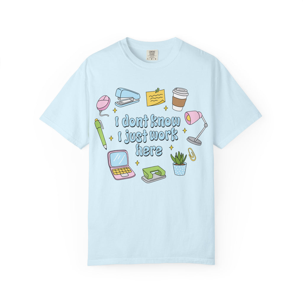 Graphic T-Shirt - I Don't Know I Just Work Here